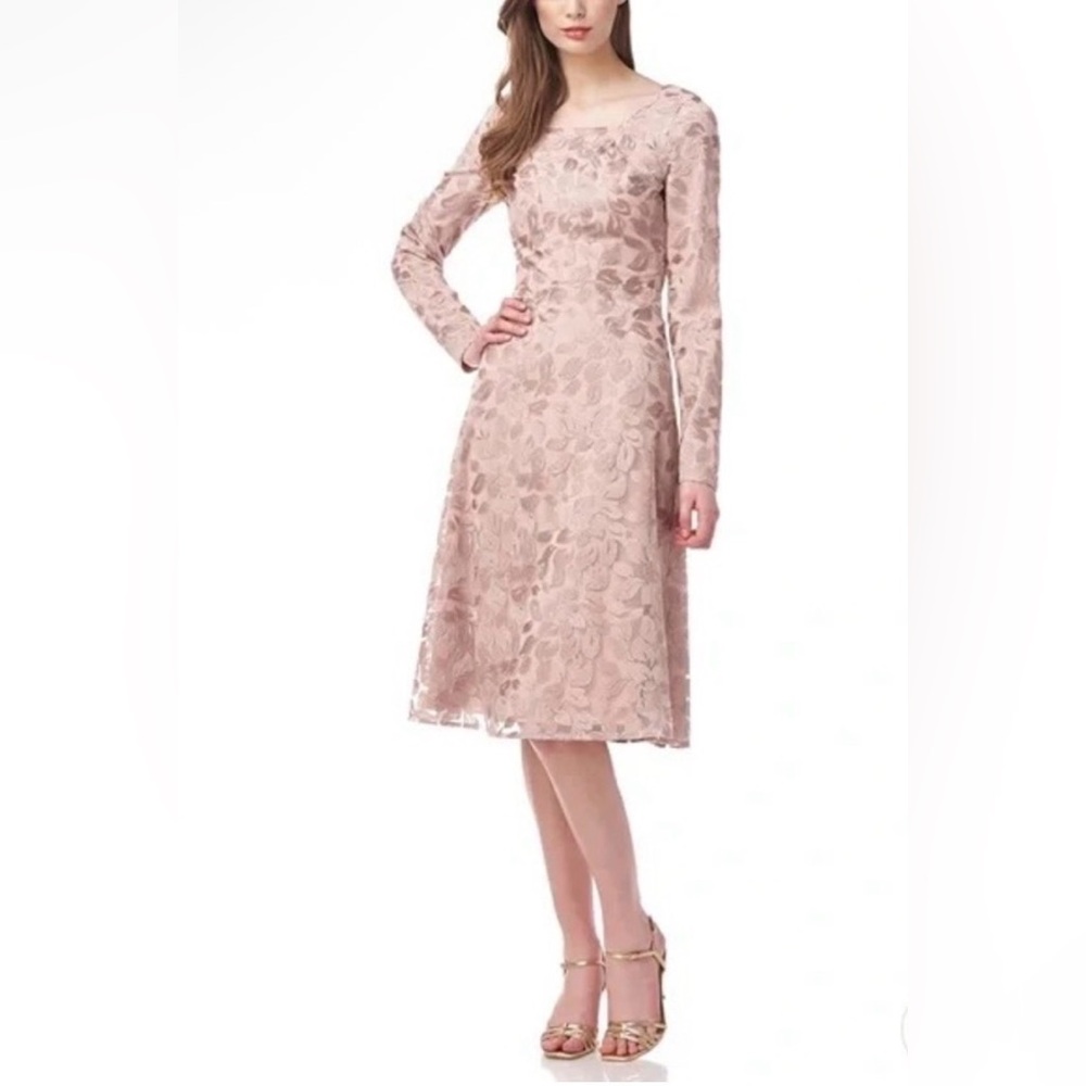 JS Collection Darla Dress Latte Lace Midi Sz 6 Long Sleeves Medium $185 NWT - Picture 2 of 3